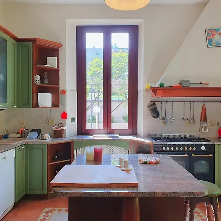 Elegant Villa With Private Garden In Castello Дом отдыха *