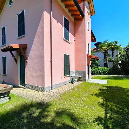 Casa de Férias Elegant With Private Garden In Castello *