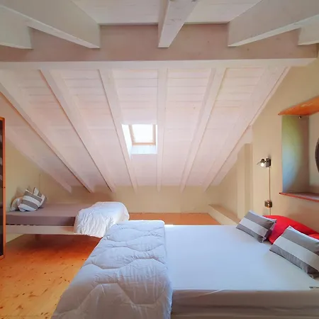 Elegant With Private Garden In Castello Casa de Férias *
