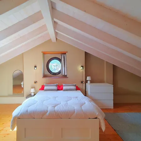 Elegant With Private Garden In Castello Porto Valtravaglia