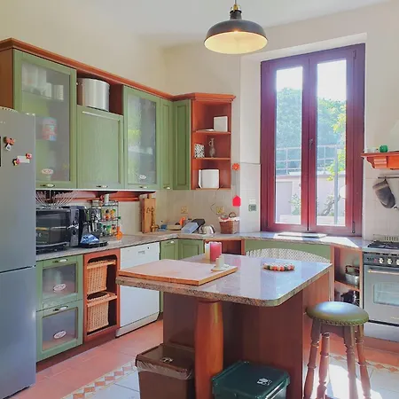 Elegant Villa With Private Garden In Castello Сasa de vacaciones *